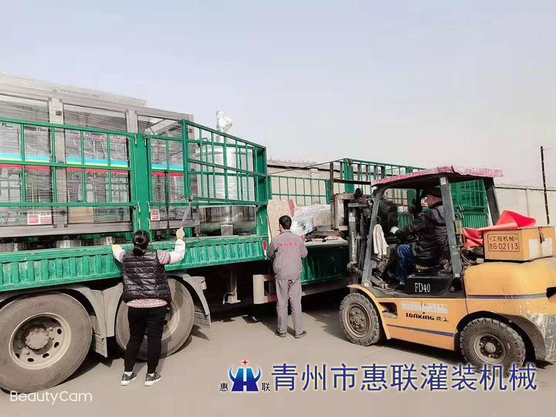 尾氣處理液灌裝機(jī)