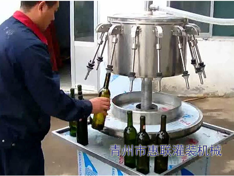 半自動虹吸式調(diào)味品灌裝機(jī)