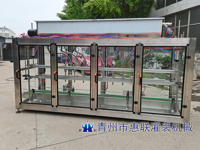 8頭直線(xiàn)式食用油灌裝機(jī)生產(chǎn)廠(chǎng)家