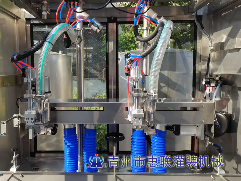 雙頭追蹤式洗潔精灌裝機(jī)
