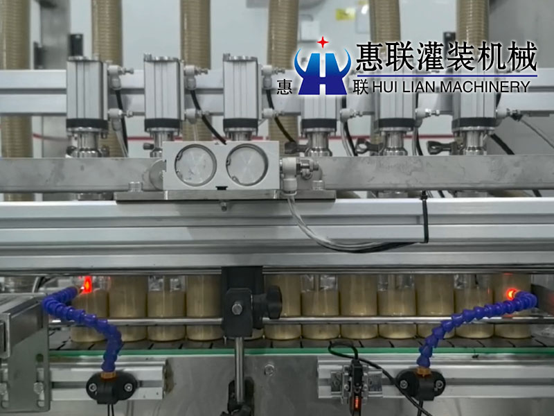六頭沙拉醬灌裝機(jī)